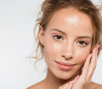 Drink Your Skincare: The Power of Adaptogenic Mushrooms for Radiant Summer Skin