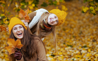 Top 5 Natural Remedies For Hormone Imbalances & How Changing Of Seasons Impacts Hormones (Autumn Edition)